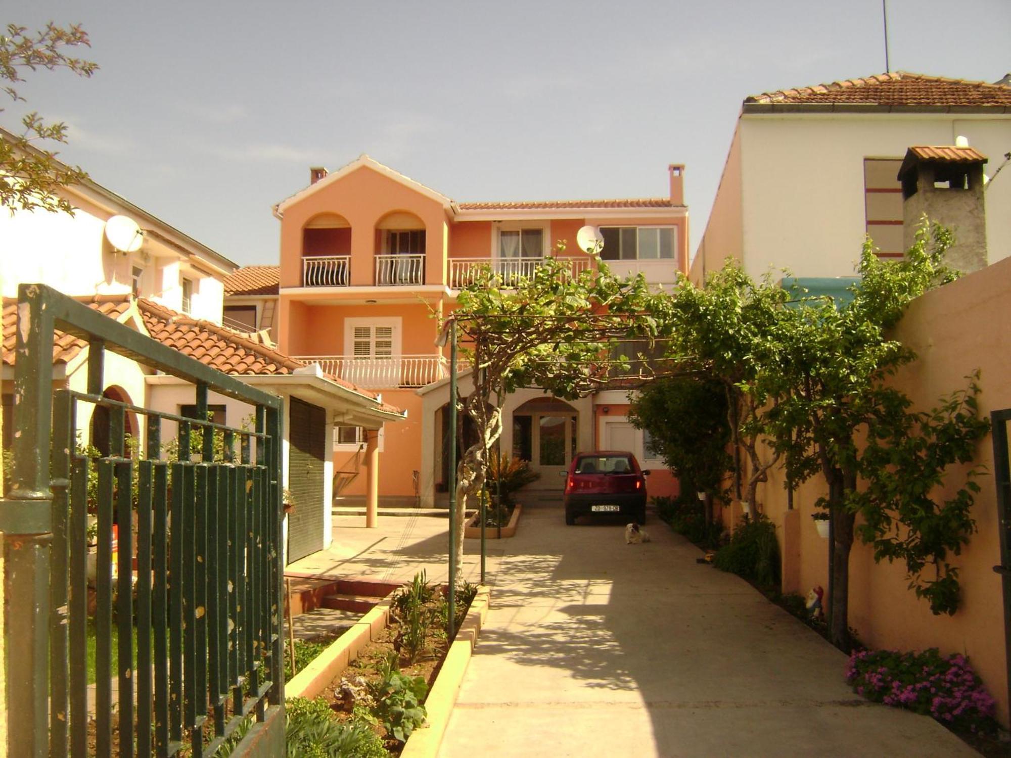 Apartments Tutina Bibinje Exterior foto
